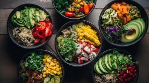 Gesunde und bunte Bowls als ausgewogenes Frühstück oder Abendessen